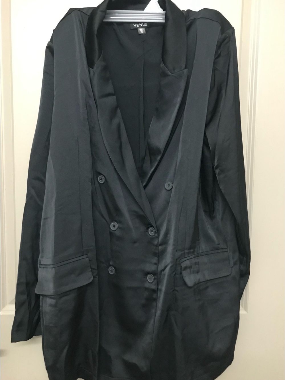 Venus Blazer Black- Size 16